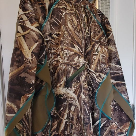 Cabela's hunting jacket 2XL - Picture 5 of 6